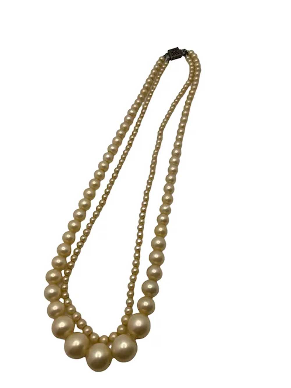 Vintage Mid-Century Double Strand Cultured Pearl … - image 4