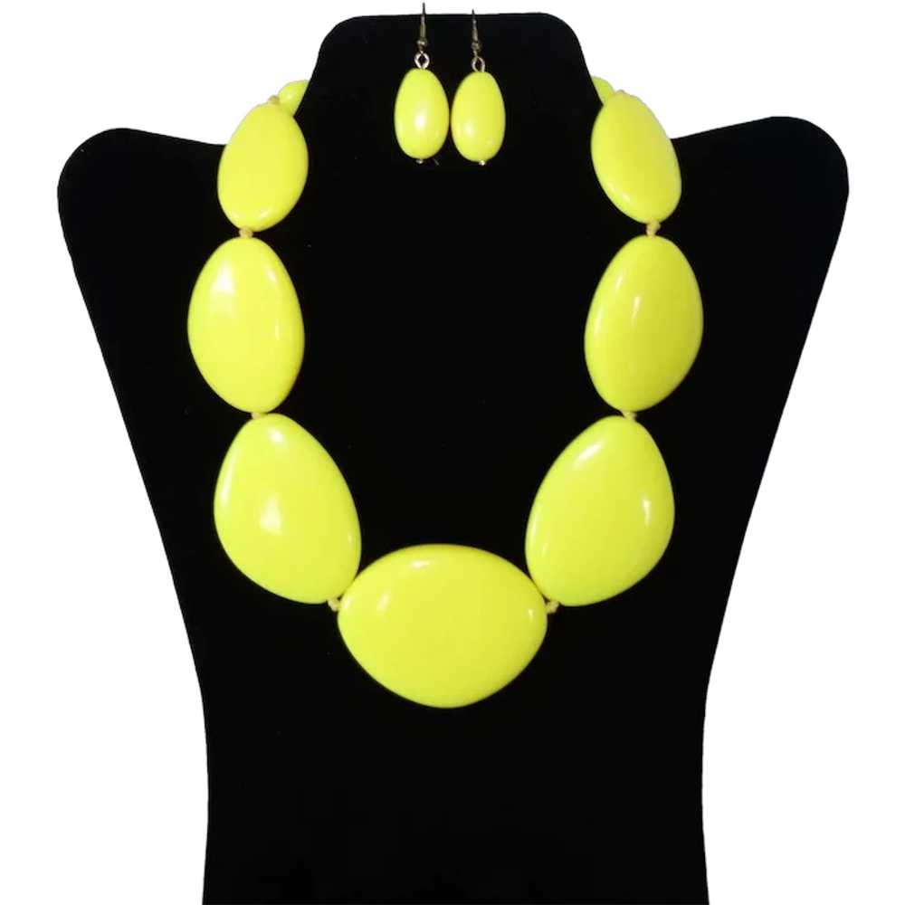 Lemon Yellow Lucite Necklace and Earring Set - image 1