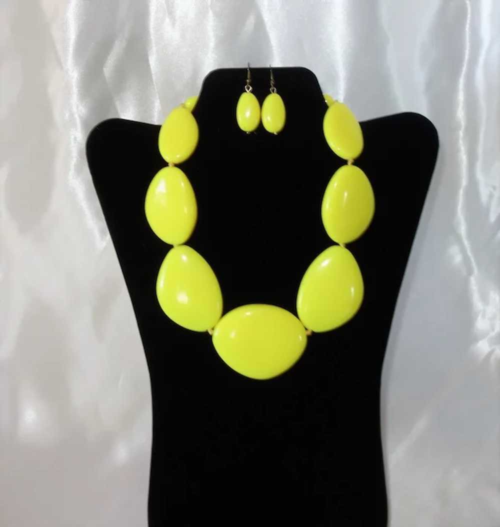 Lemon Yellow Lucite Necklace and Earring Set - image 2