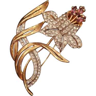 Golden Pavé Flower Pin with Purple Anthers Brooch