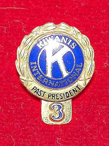 14K Gold Kiwanis International Past President Lape