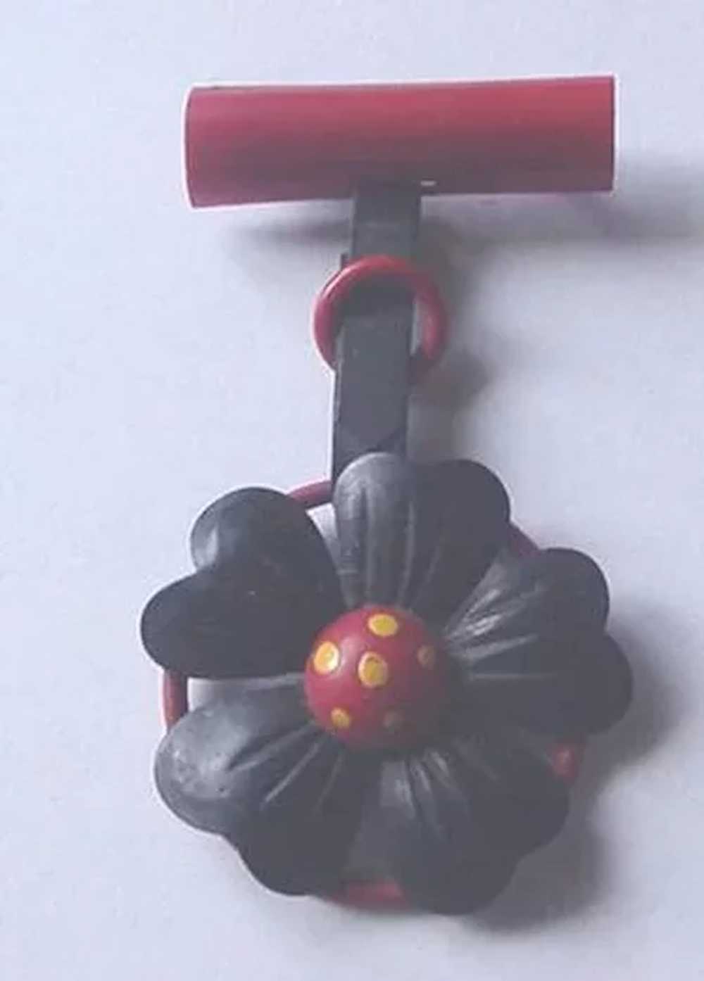 Vintage Celluloid Dangling Flower Pin in Black an… - image 1