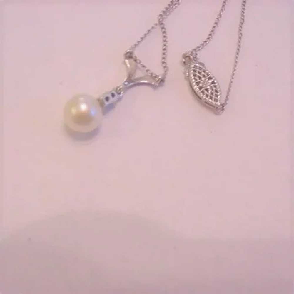 14k Gold Diamonds and Cultured Pearl Necklace - image 4