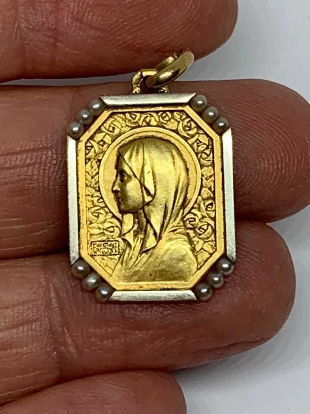 French Virgin Mary 18 K yellow and white gold Pea… - image 5