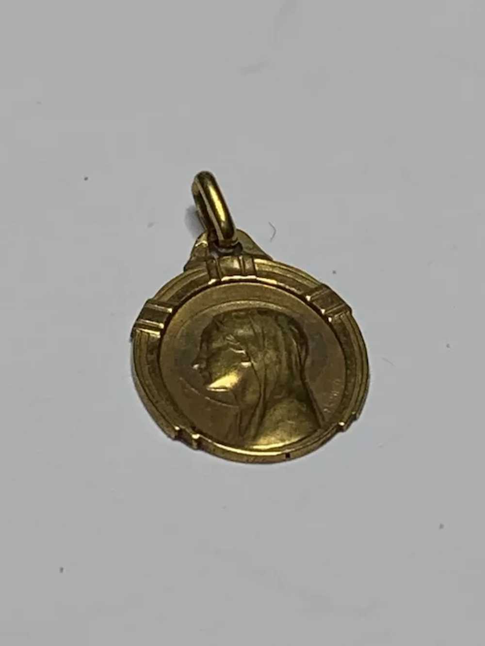 French Virgin Mary 18 K Yellow gold Medal Pendant - image 3