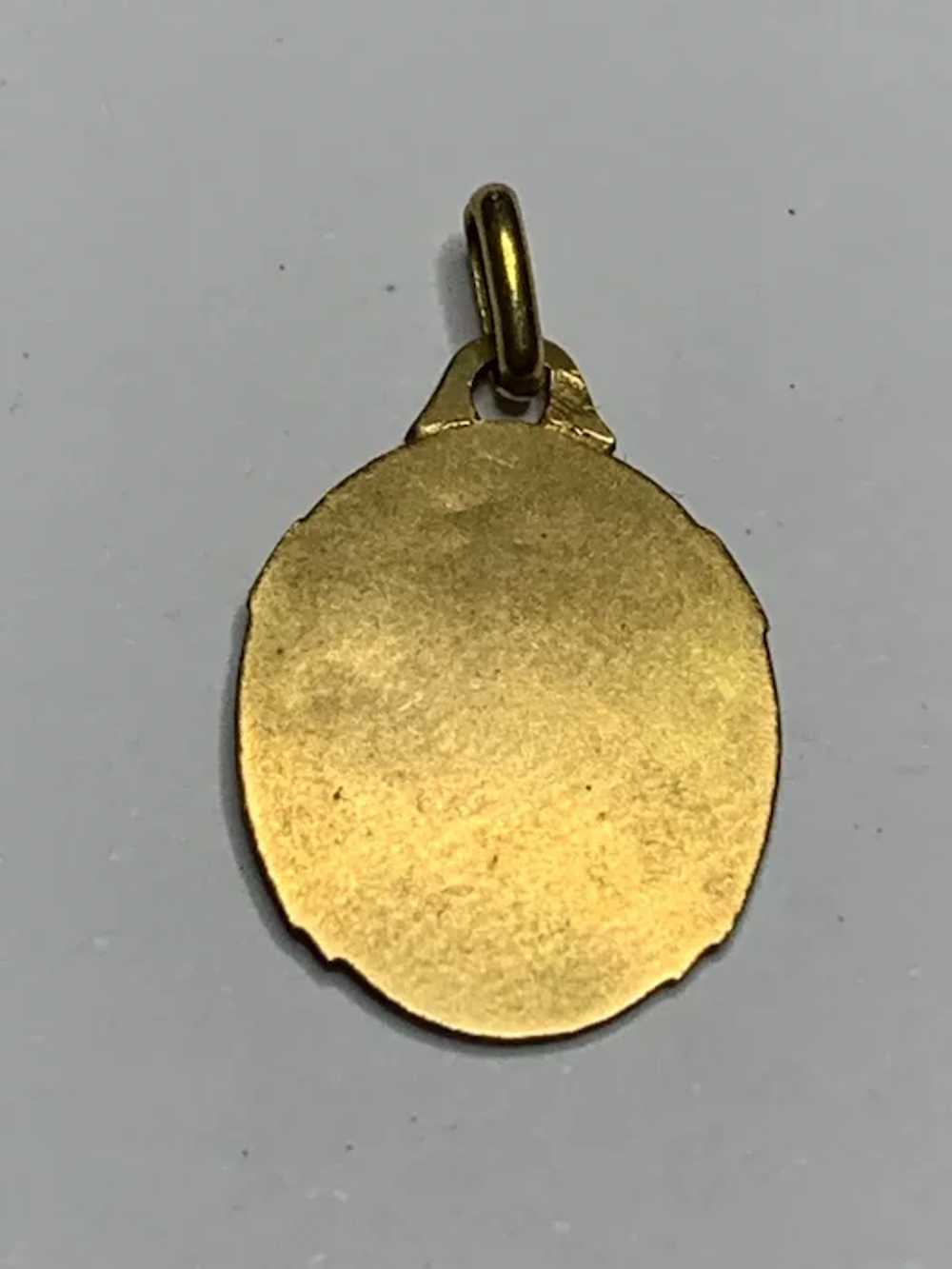 French Virgin Mary 18 K Yellow gold Medal Pendant - image 4