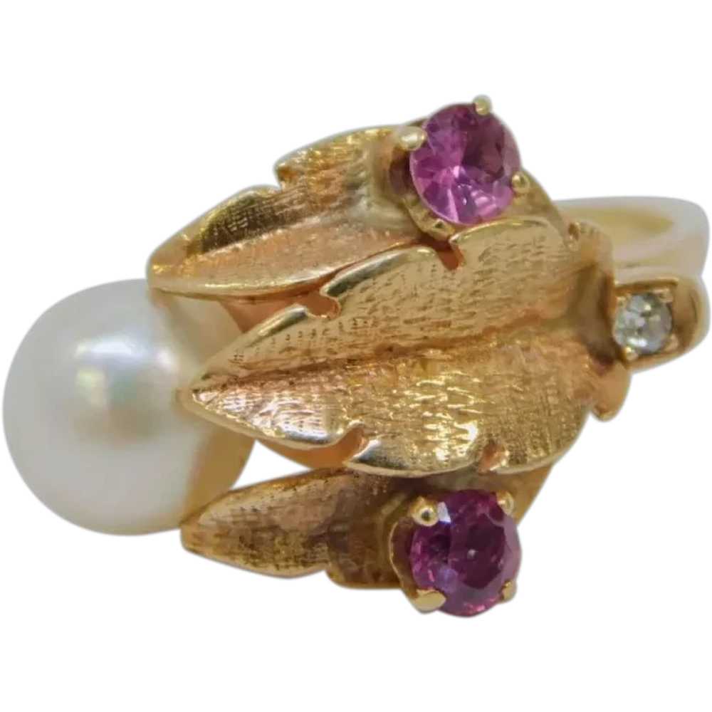 Circa 1960s 14k Yellow Gold, White Cultured Pearl… - image 1
