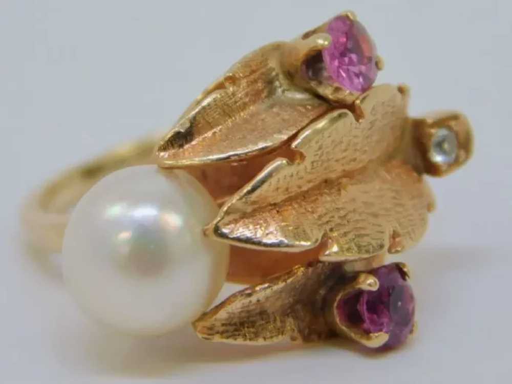 Circa 1960s 14k Yellow Gold, White Cultured Pearl… - image 2