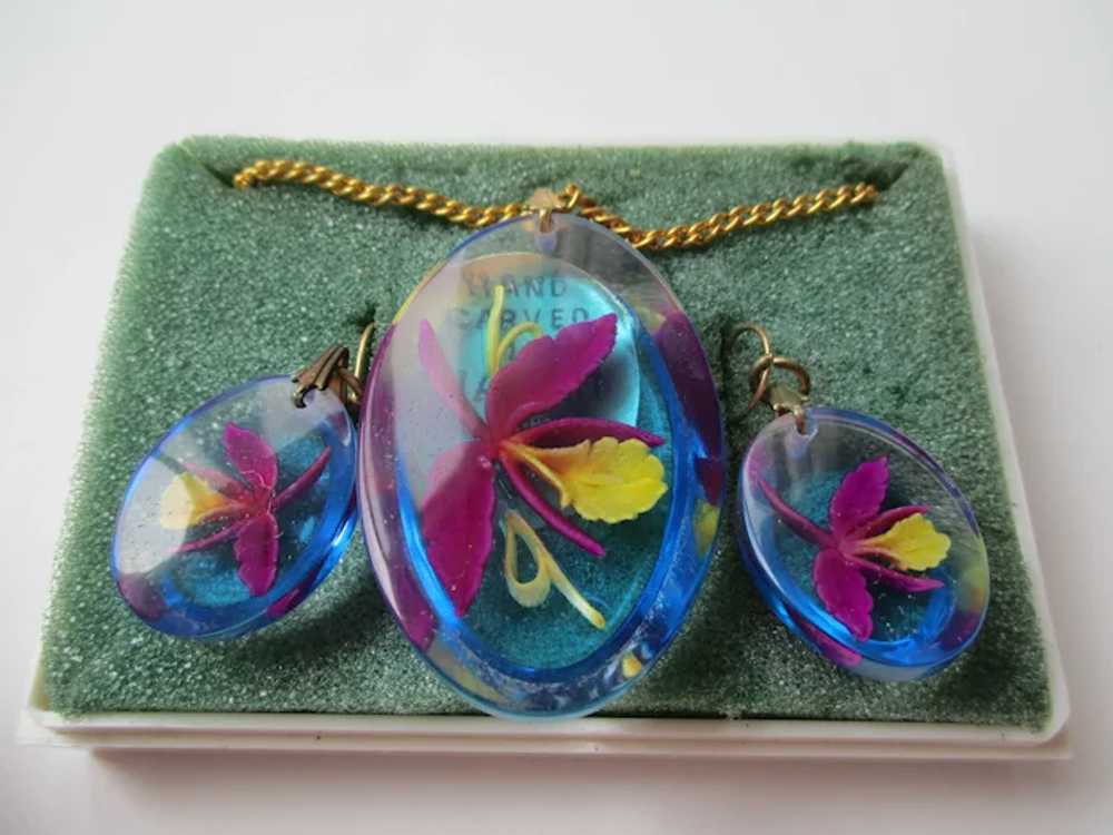 Hand Carved Lucite Orchid Flower Necklace Earring… - image 4