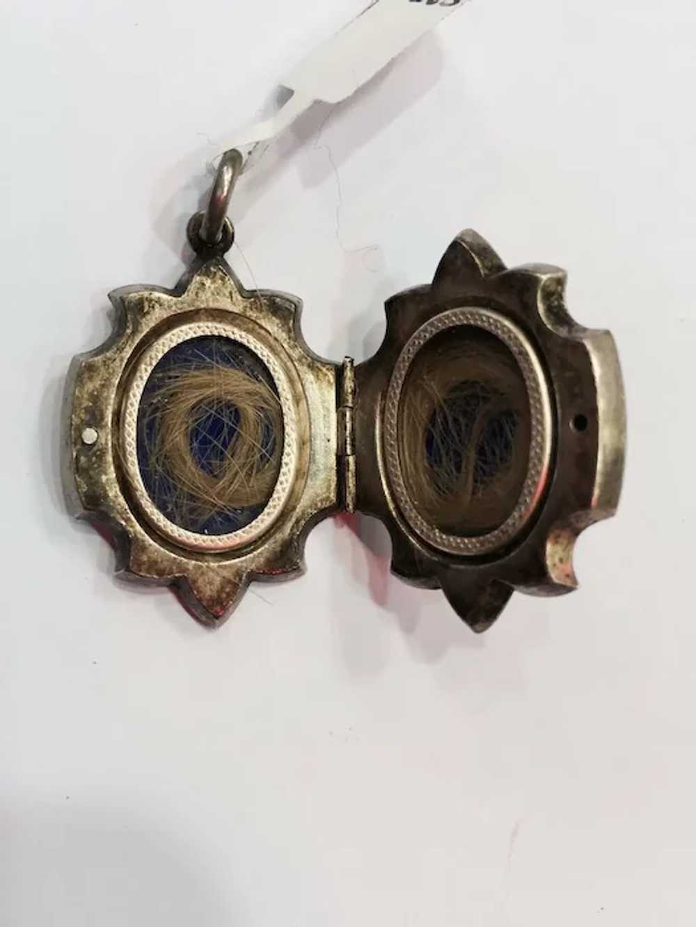 Stunning Pair Of Victorian Silver Lockets - Frate… - image 8