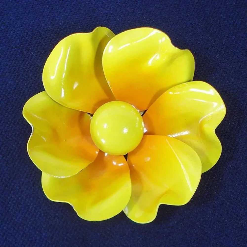 Big Bright Yellow Flower Power 1960s Enamel Pin B… - image 1