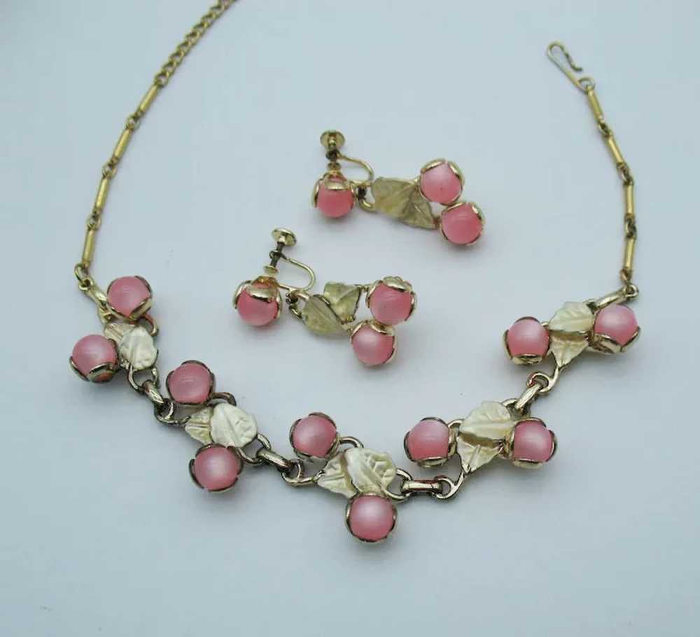 Beautiful Pink Moonglow Thermoset Mid-Century Nec… - image 7
