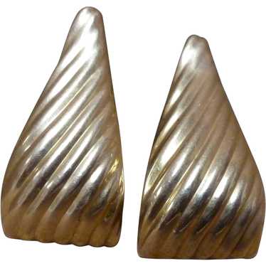 14K Yellow Gold 1980's Huge Ribbed Triangle Earri… - image 1