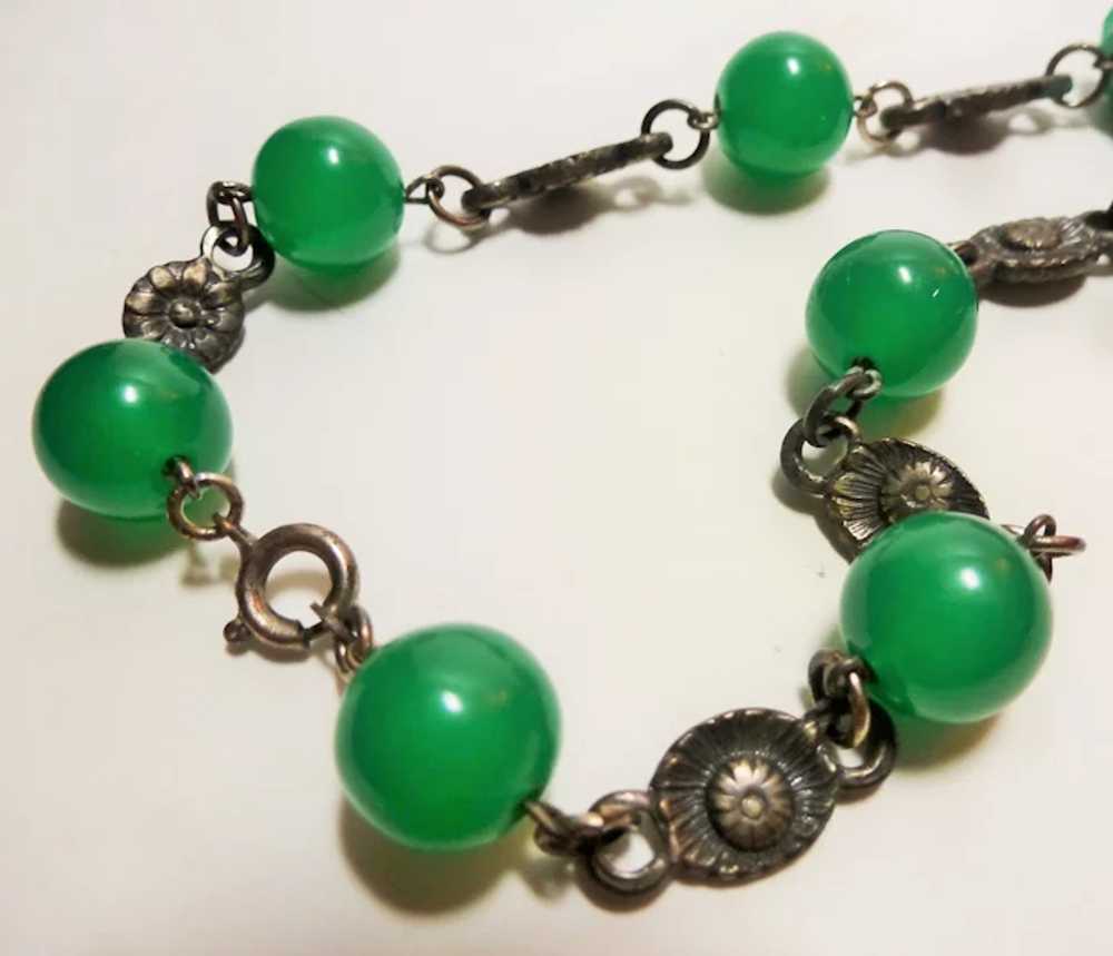 ART DECO Green Glass and Silver Flowers 16" Neckl… - image 7