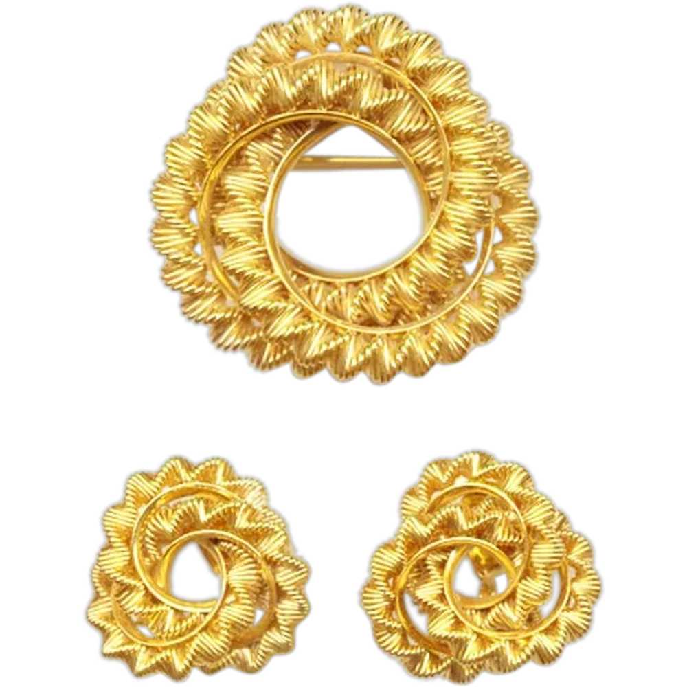 MONET Modernist Style Gold Tone Pin & Earrings Set - image 1