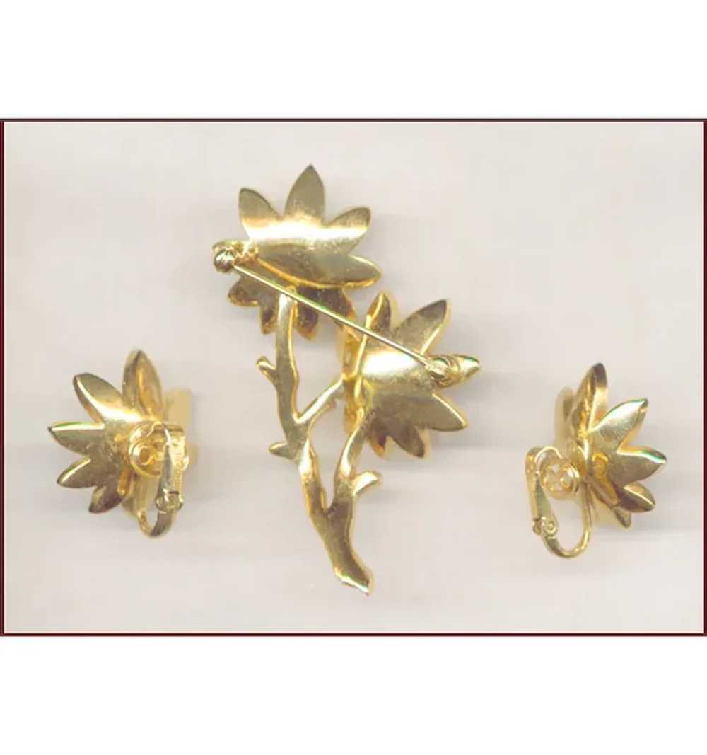 TRIFARI Faux Pearl & Rhinestone Flower Pin Set - image 2