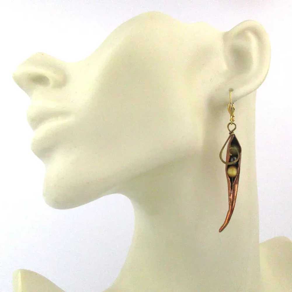 Modernist Dangle Earrings Glass Peas in a Copper … - image 4