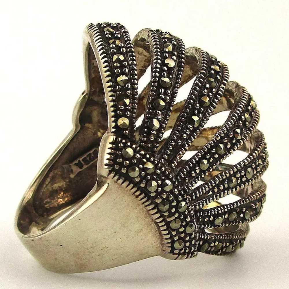 Gorgeous Sterling Silver Marcasite Ring - It Fans… - image 3