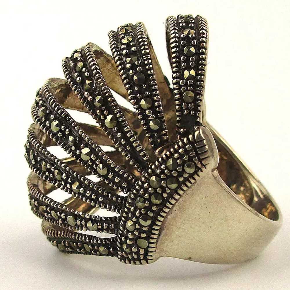 Gorgeous Sterling Silver Marcasite Ring - It Fans… - image 6