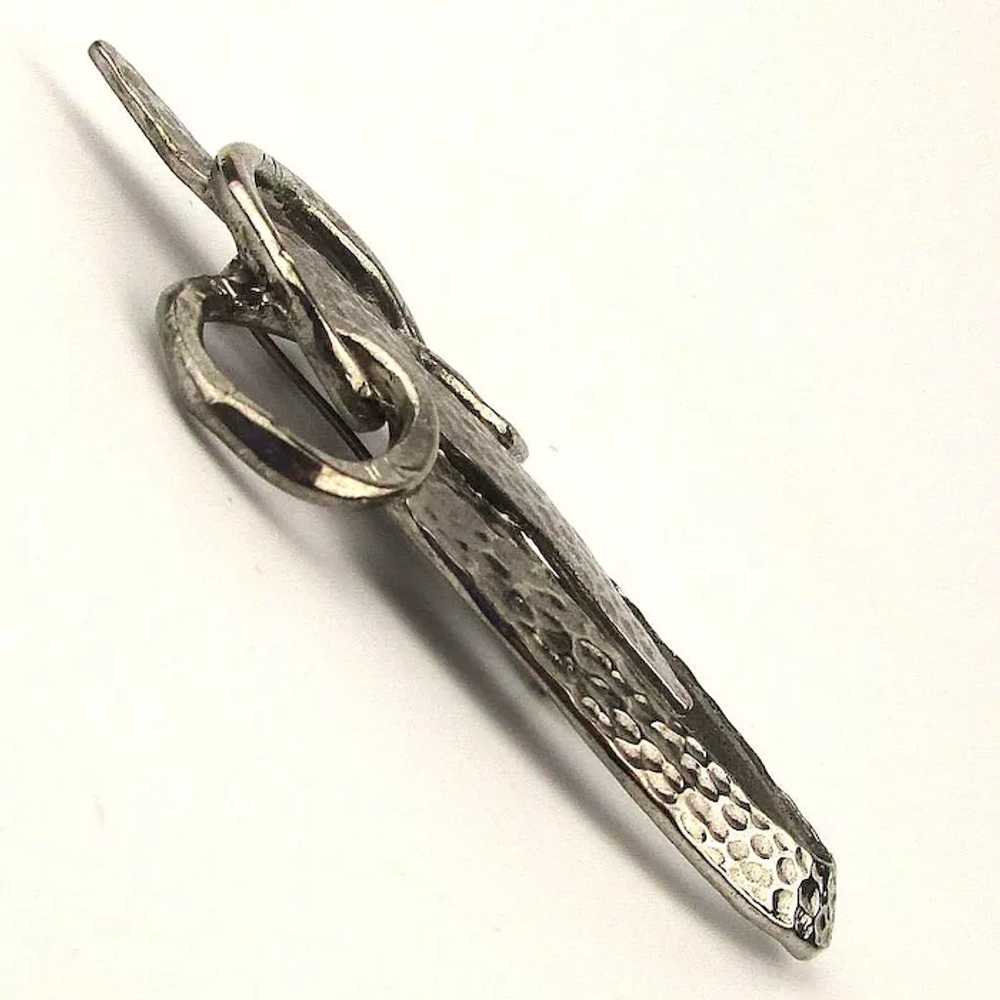 Signed Modernist Hammered Head Face Pin - image 2