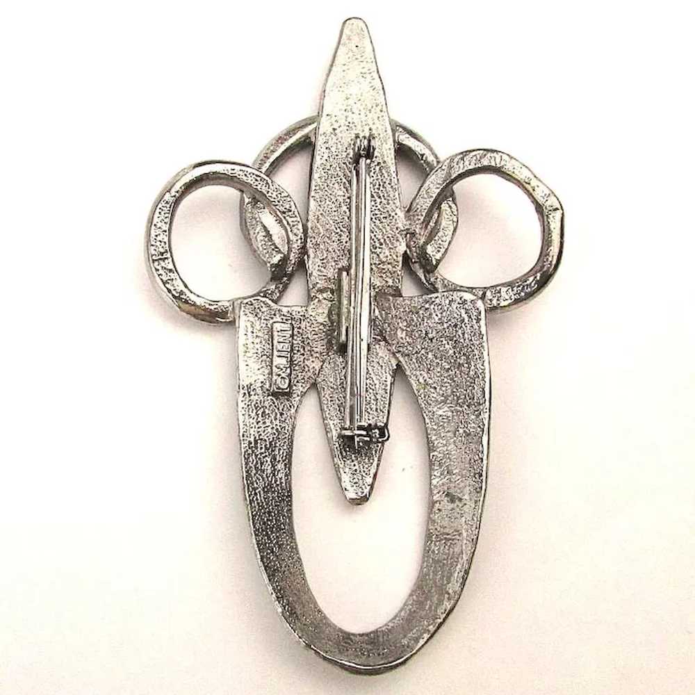 Signed Modernist Hammered Head Face Pin - image 3