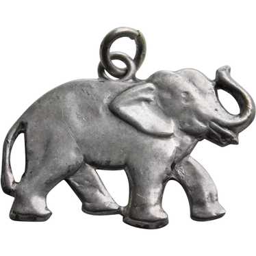 Sterling ELEPHANT Vintage Charm