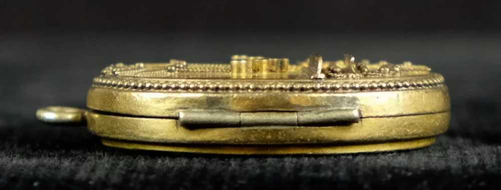 Large Victorian Gold Filled Etruscan Revival Lock… - image 2