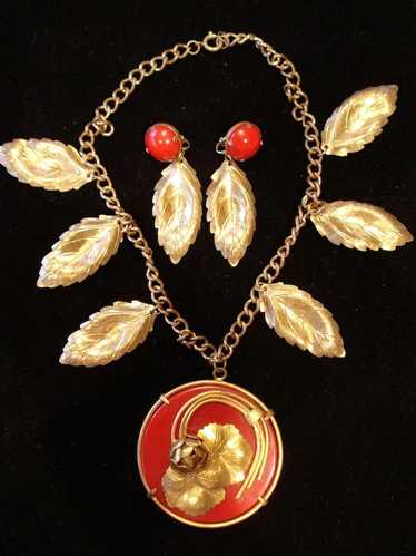 Early Plastic Pendant Necklace & Earrings Demi-Pa… - image 1