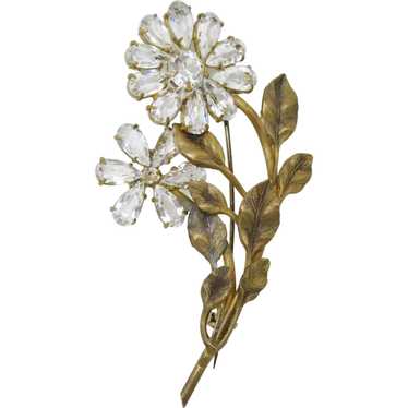 Charming Dimensional Sparkling Flower Pin
