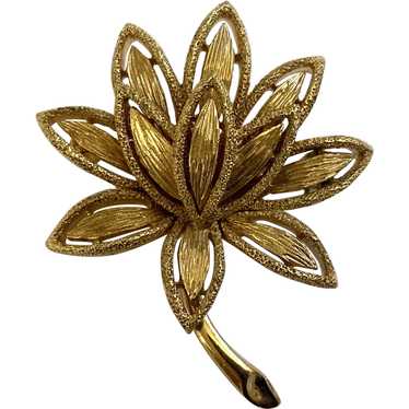 Golden Flower Avon Brooch Pin - image 1