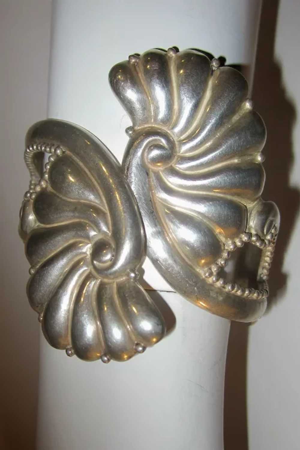 Dramatic Mexican Sterling Clamper Bracelet by J. … - image 2