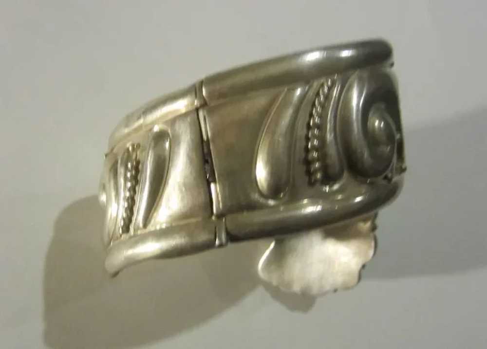 Dramatic Mexican Sterling Clamper Bracelet by J. … - image 4