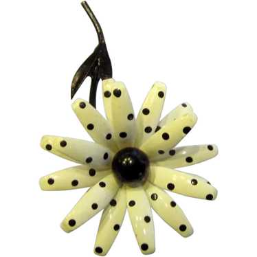1960's White and Black Polka-Dotted Flower Brooch - image 1