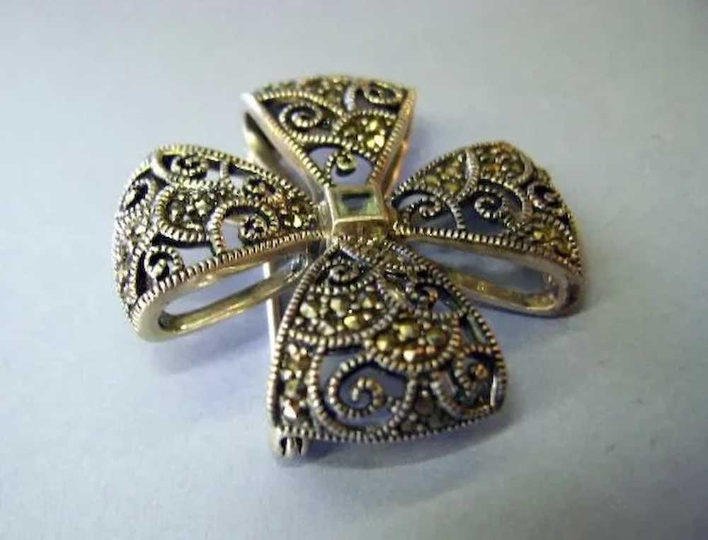 VINTAGE  Sterling Marcasite Bow Brooch Signed - image 3