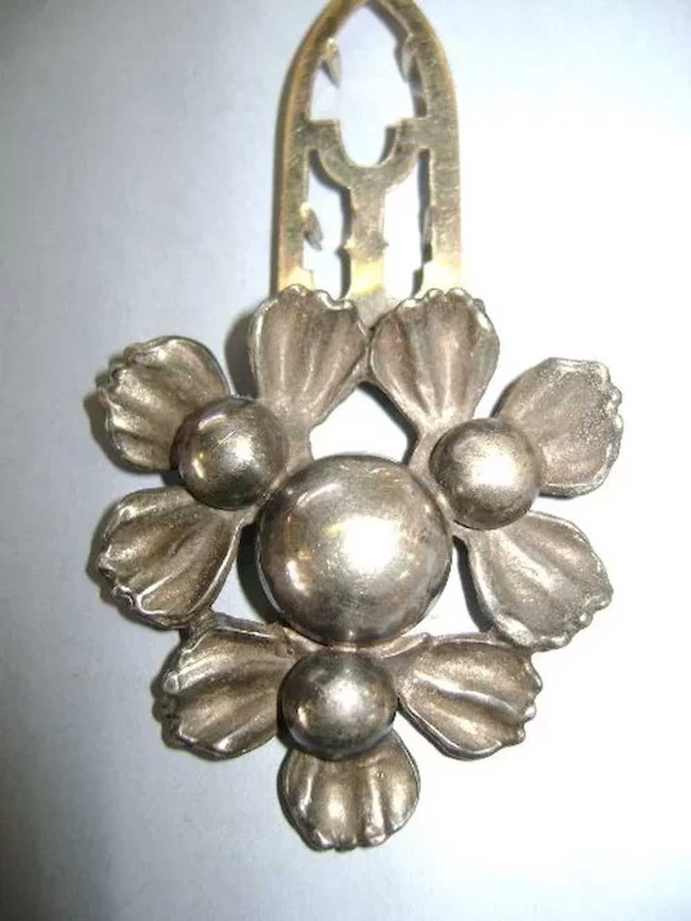 VINTAGE Classy Dress Clip Flower - image 2