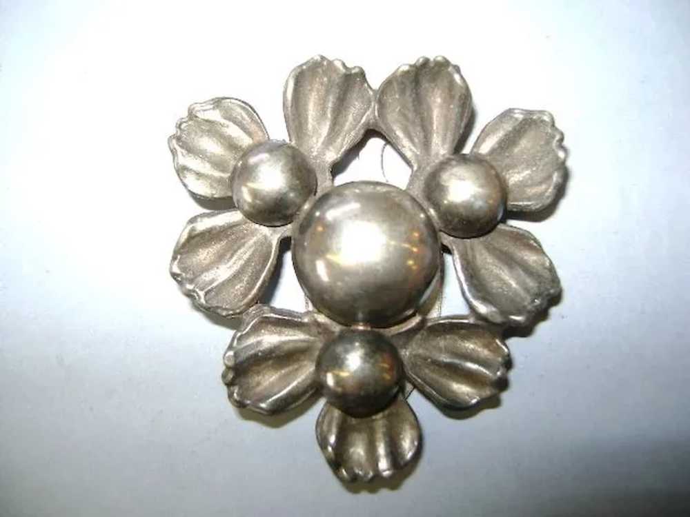 VINTAGE Classy Dress Clip Flower - image 8