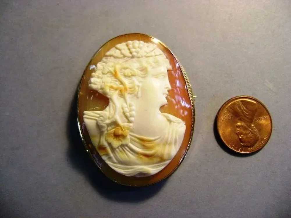 VINTAGE 14K Large Roman Lady Cameo Beautiful and … - image 1