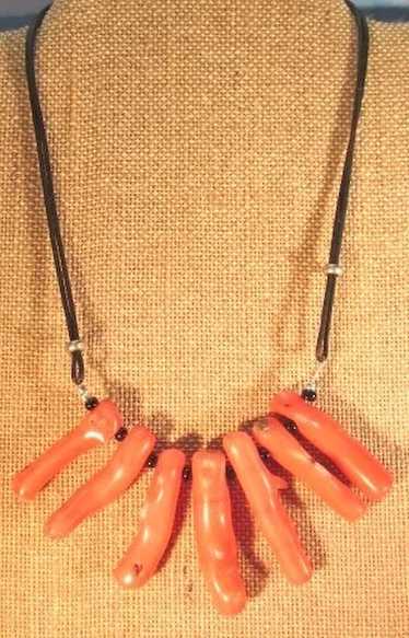 VINTAGE Bamboo Coral on Leather String Necklace  I