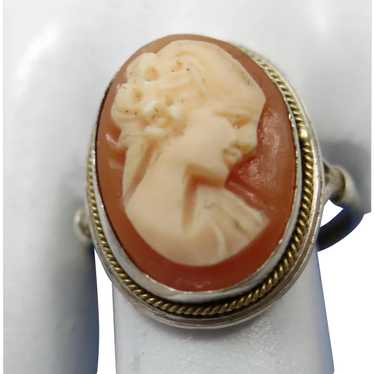 VINTAGE Sterling Shell Hand Carved Cameo Ring - image 1