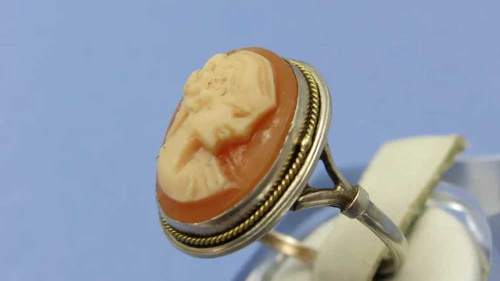 VINTAGE Sterling Shell Hand Carved Cameo Ring - image 2