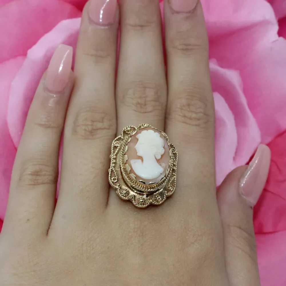 Ladies Vintage Cameo Filigree Ring 14K Yellow Gol… - image 2