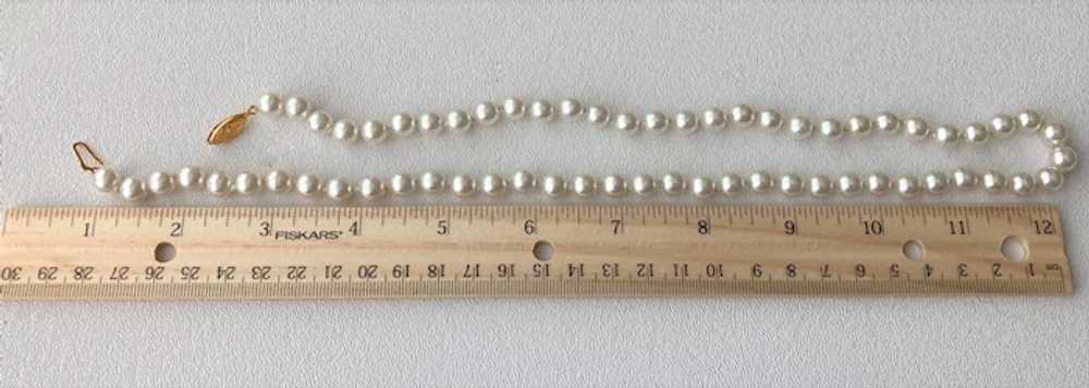 Lustrous White Faux Pearls Necklace - image 5