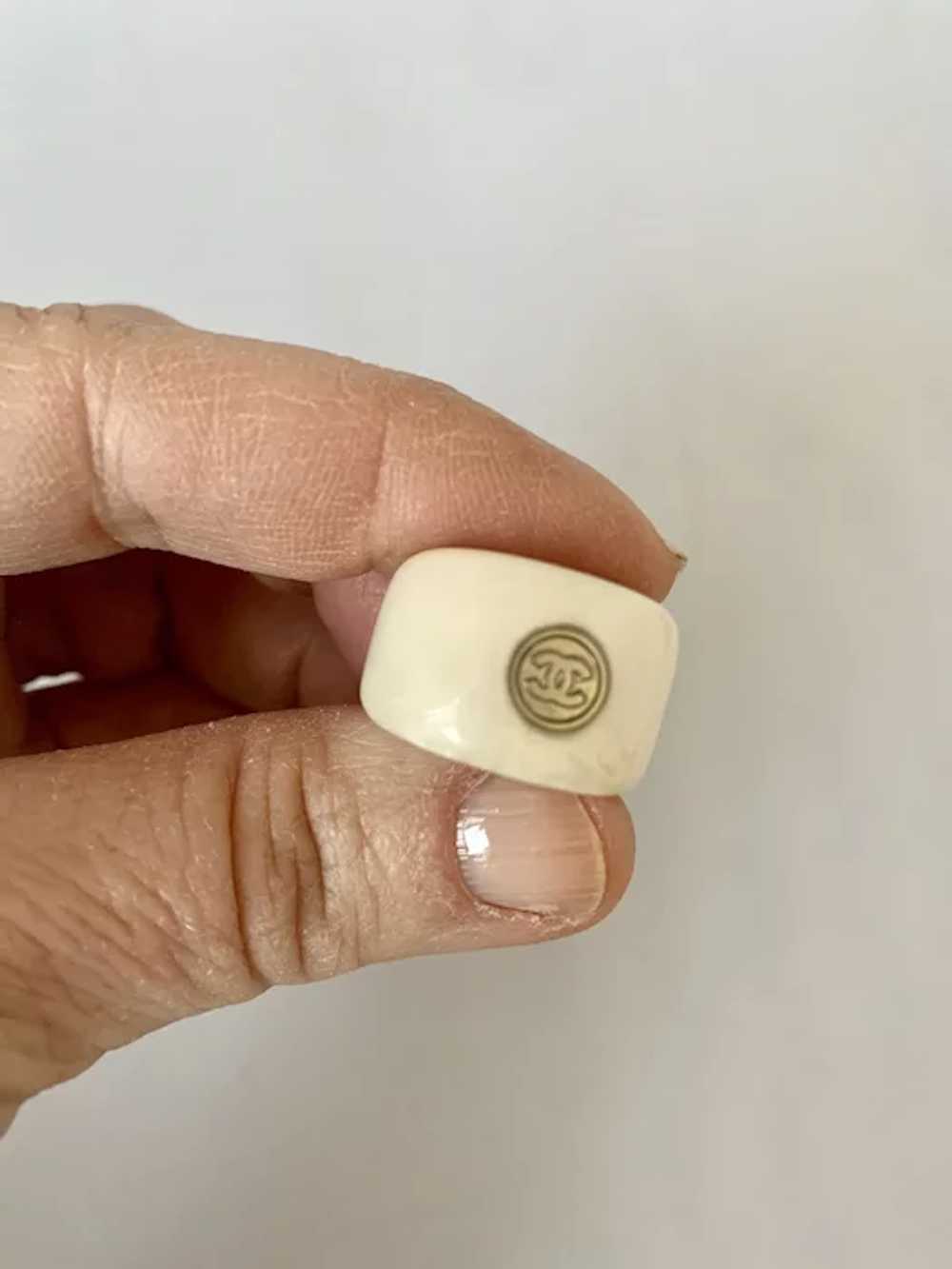 Chanel White Lucite Ring - image 2