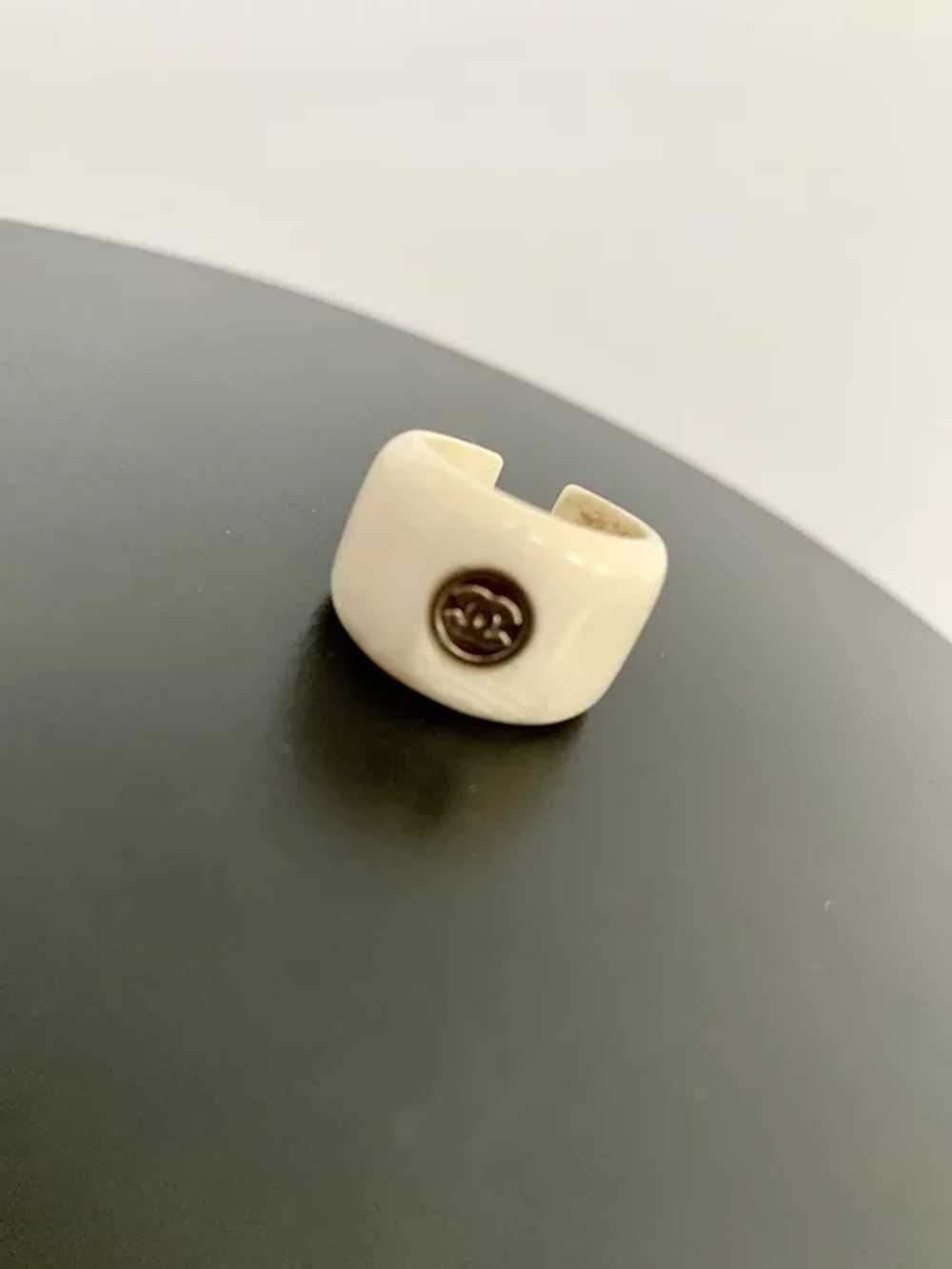 Chanel White Lucite Ring - image 3