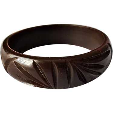 STUNNING Art Deco Deeply Carved Bakelite Bracelet,