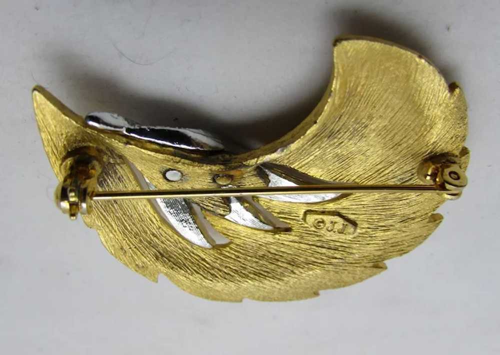Vintage JJ Brushed Goldtone Pin With Pave Crystals - image 5