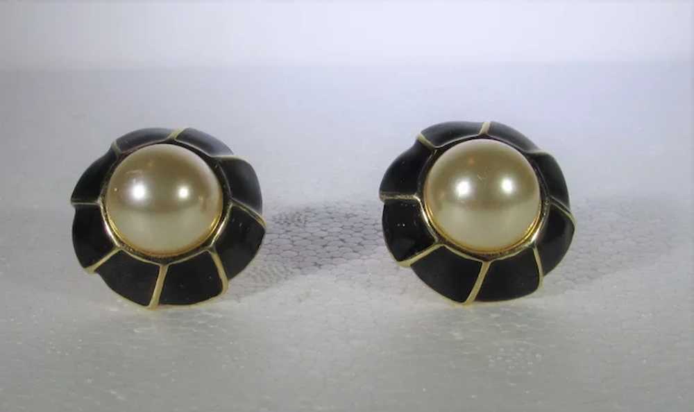 Vintage Kenneth J. Lane Clip On Earrings With Bla… - image 3