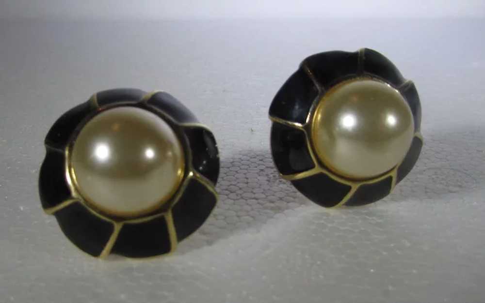 Vintage Kenneth J. Lane Clip On Earrings With Bla… - image 9