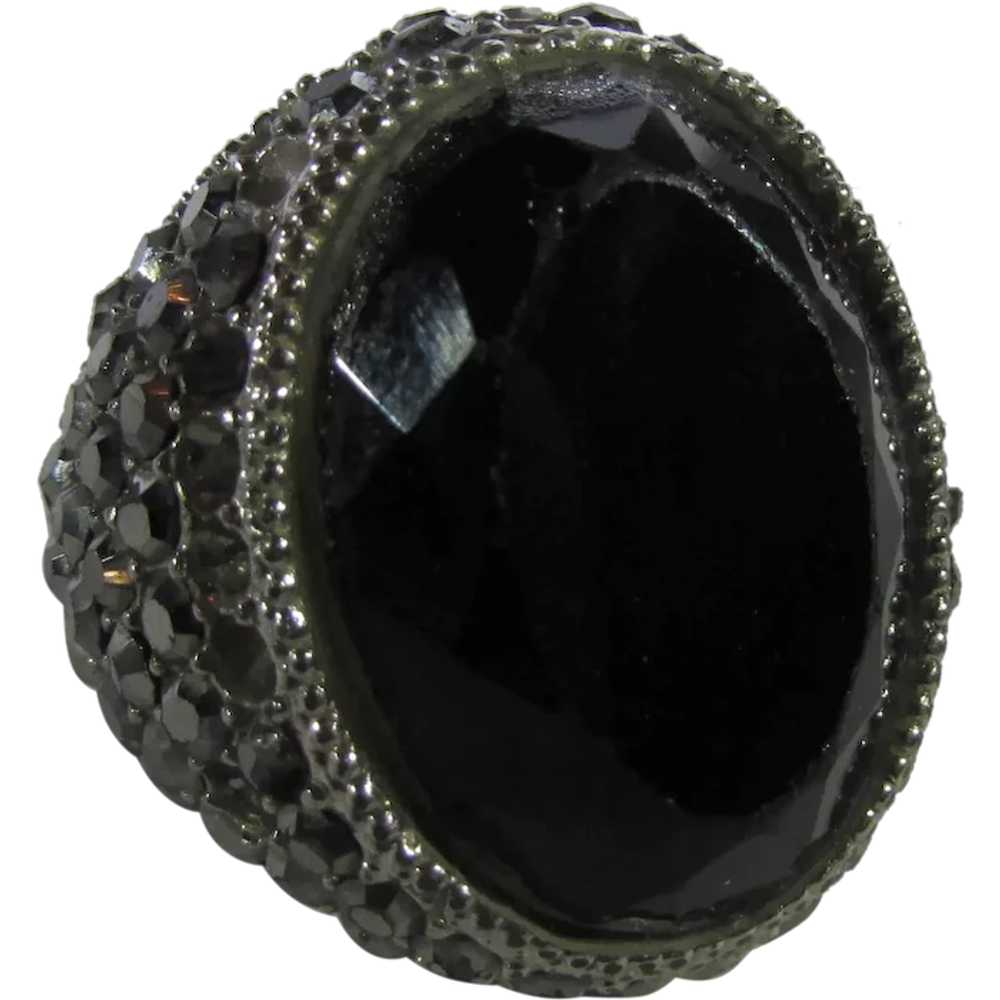 Vintage 1980's Costume Ring with Faux Onyx and Ma… - image 1