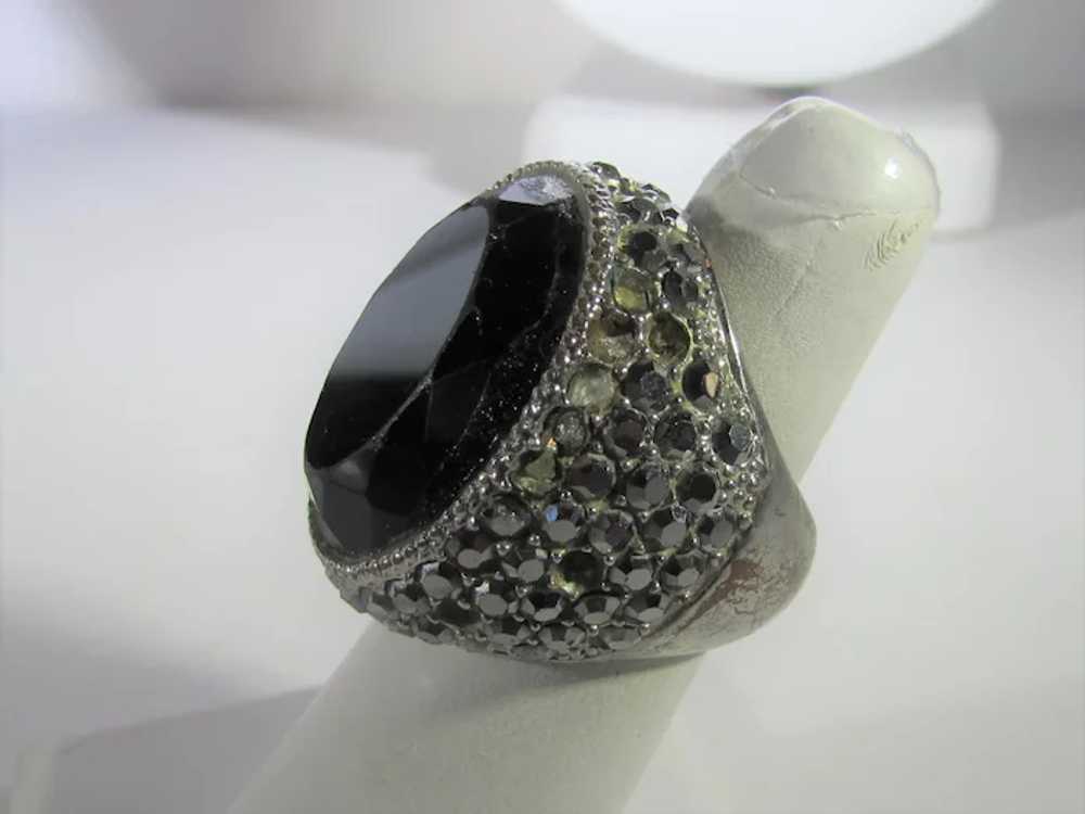 Vintage 1980's Costume Ring with Faux Onyx and Ma… - image 5